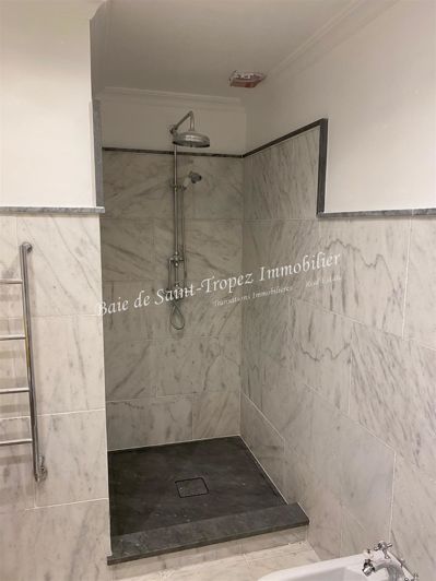 Image No.18-4 Bed House for sale