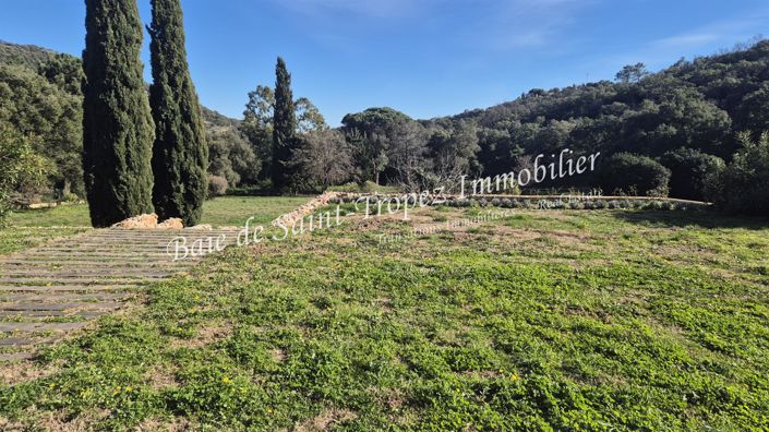 Image No.27-4 Bed House for sale