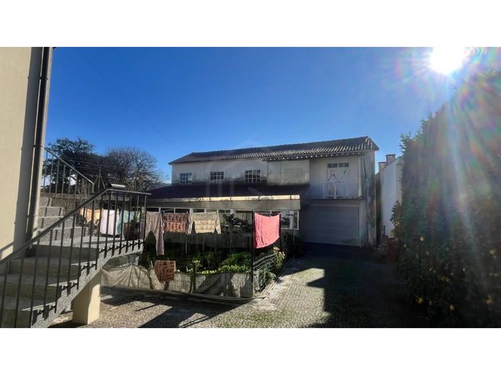 Image No.10-4 Bed House for sale