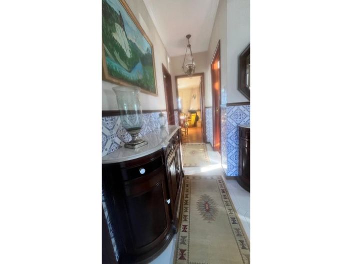 Image No.21-4 Bed House for sale