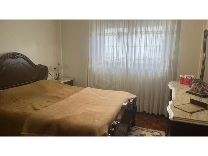 Image No.24-4 Bed House for sale