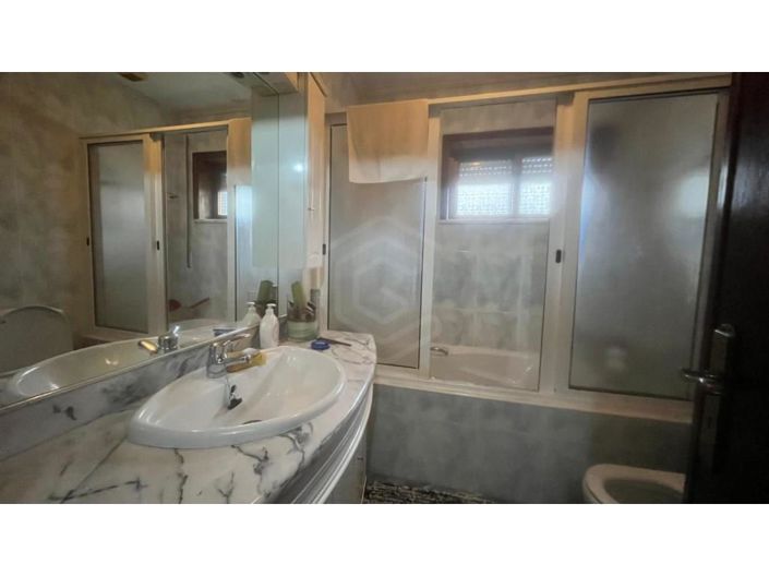 Image No.28-4 Bed House for sale