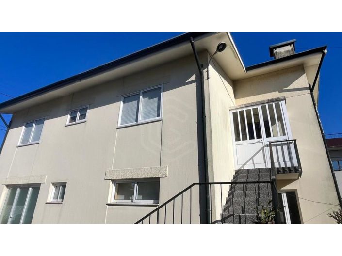 Image No.8-4 Bed House for sale