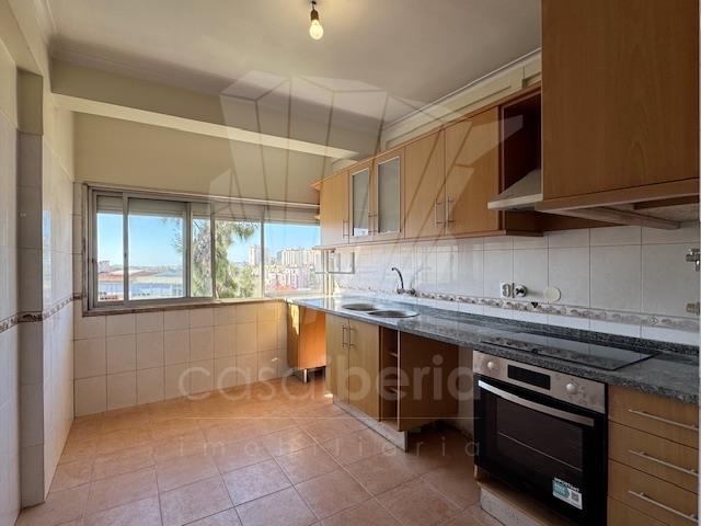 Image No.21-2 Bed Apartment for sale