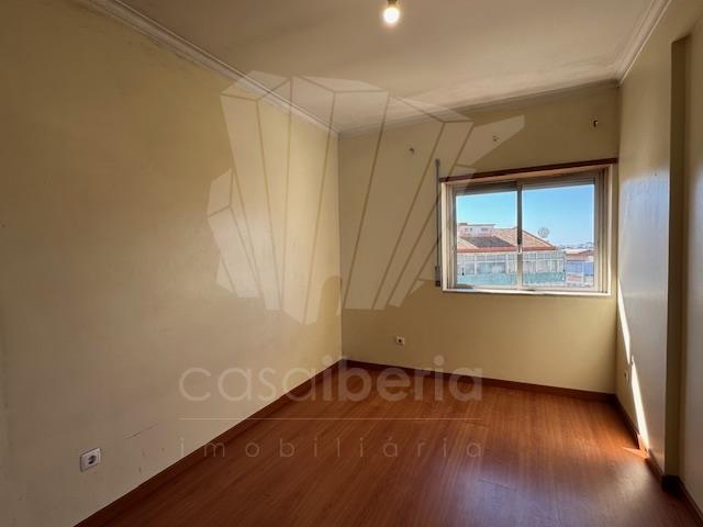 Image No.31-2 Bed Apartment for sale