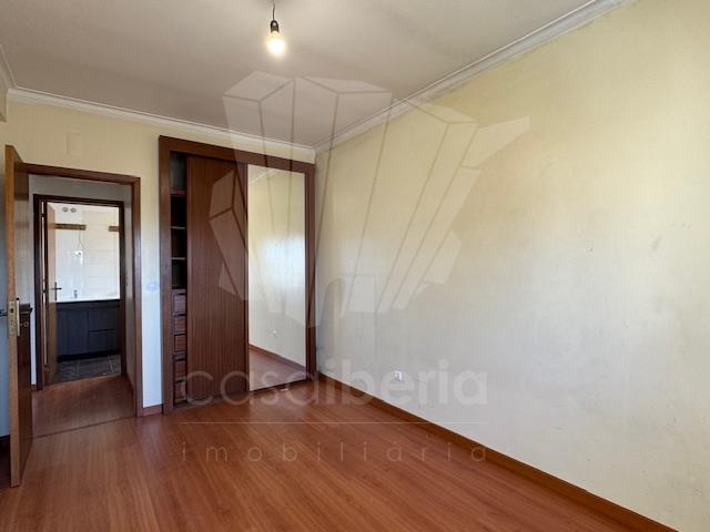 Image No.32-2 Bed Apartment for sale