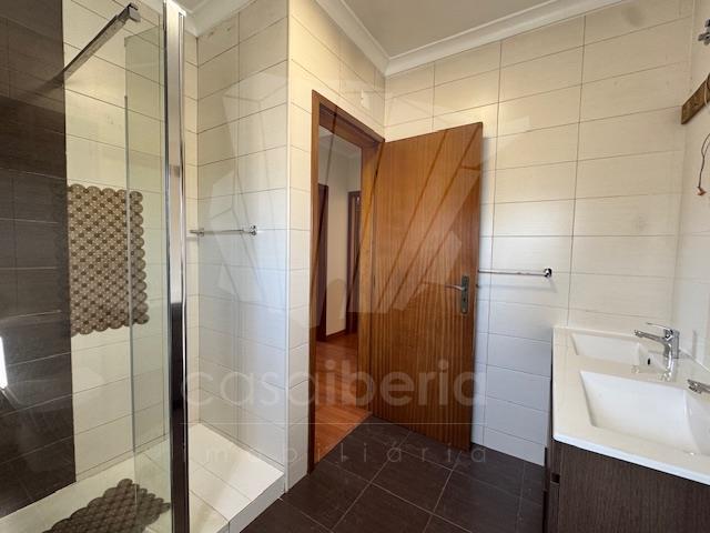 Image No.34-2 Bed Apartment for sale