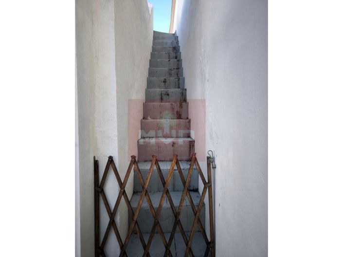 Image No.30-2 Bed House for sale