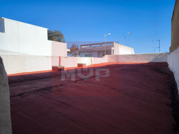 Image No.31-2 Bed House for sale