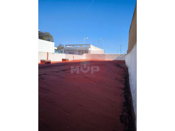 Image No.32-2 Bed House for sale