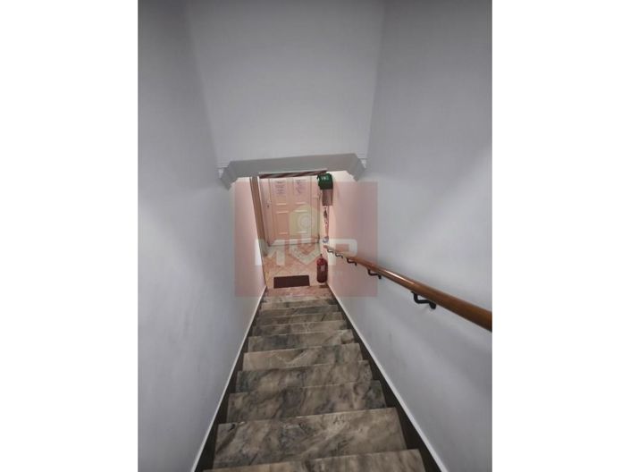 Image No.17-2 Bed House for sale