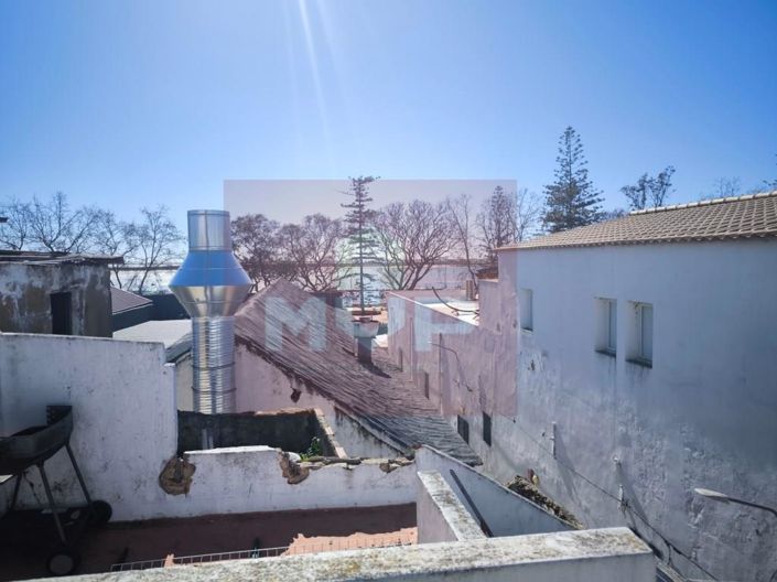 Image No.3-2 Bed House for sale