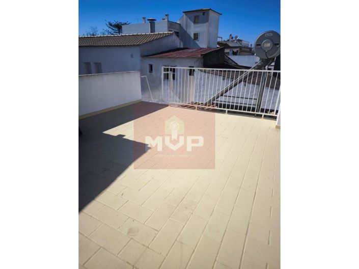 Image No.4-2 Bed House for sale