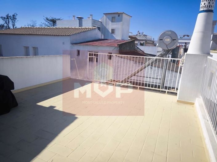 Image No.6-2 Bed House for sale