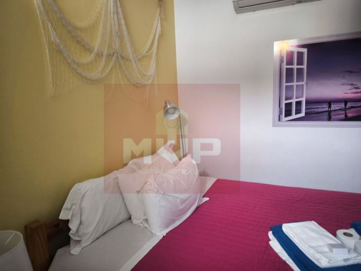 Image No.9-2 Bed House for sale