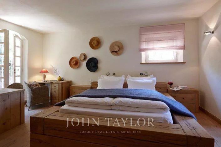 Image No.11-5 Bed House for sale