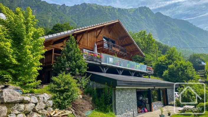 Image No.44-4 Bed Property for sale