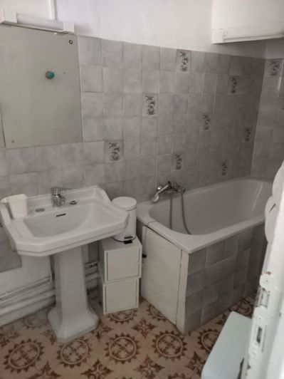 Image No.5-1 Bed House for sale