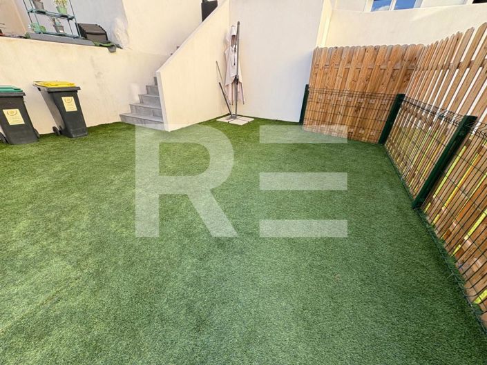 Image No.2-Maison de 2 chambres à vendre à Beauvoisin