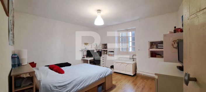 Image No.9-3 Bed House for sale