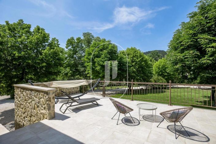 Image No.14-6 Bed House for sale