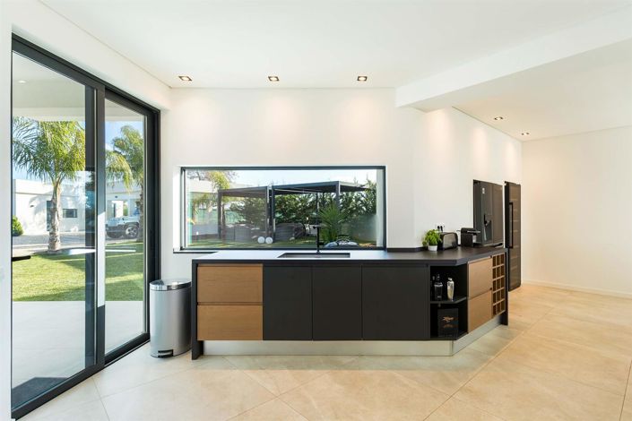 Image No.14-4 Bed House for sale