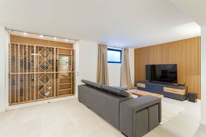 Image No.35-4 Bed House for sale