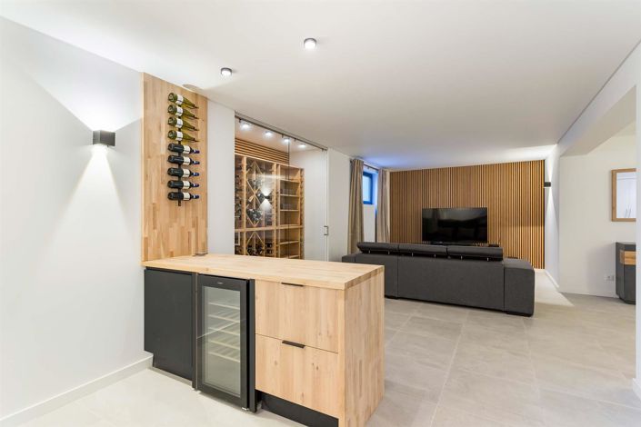 Image No.36-4 Bed House for sale