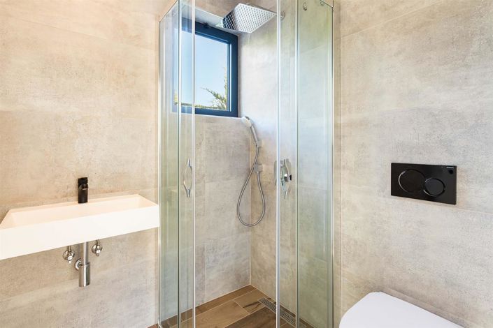 Image No.45-4 Bed House for sale