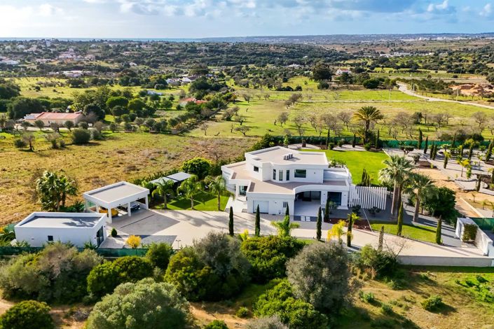 Image No.50-4 Bed House for sale