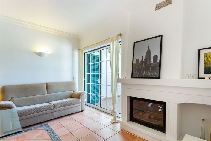 Image No.10-2 Bed House for sale