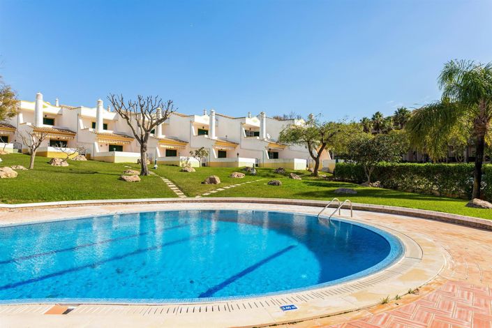 Image No.26-2 Bed House for sale