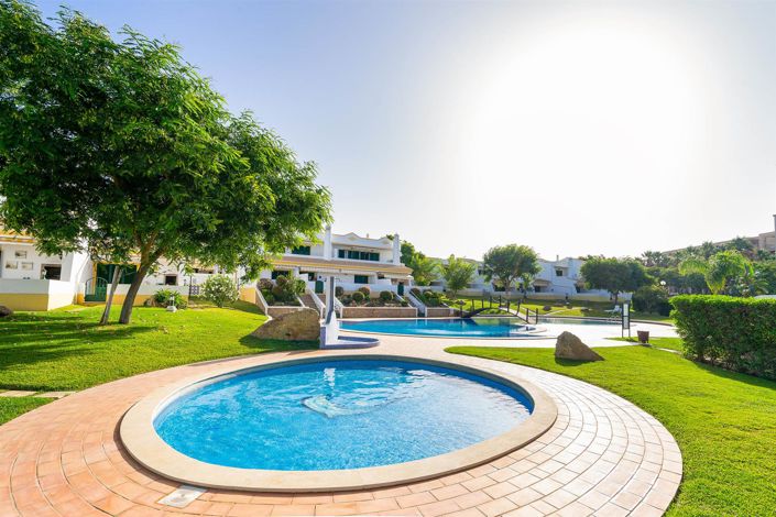 Image No.28-2 Bed House for sale