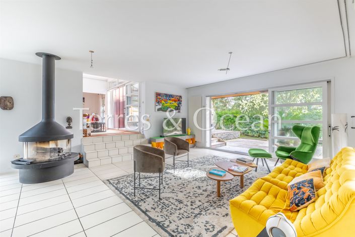 Image No.4-4 Bed House for sale
