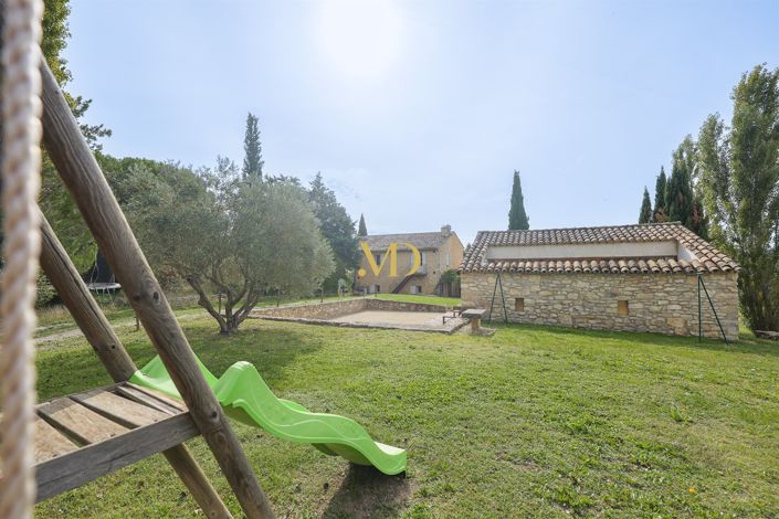 Image No.15-6 Bed House for sale