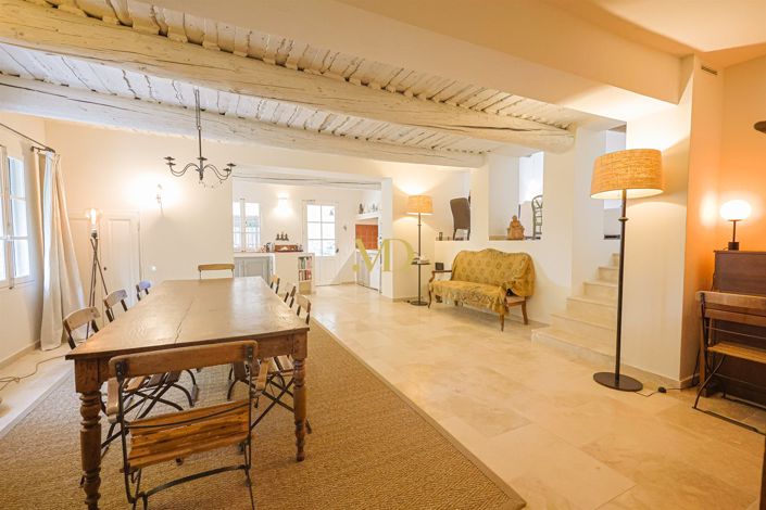 Image No.23-6 Bed House for sale