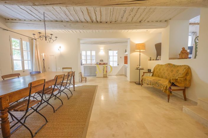 Image No.24-6 Bed House for sale