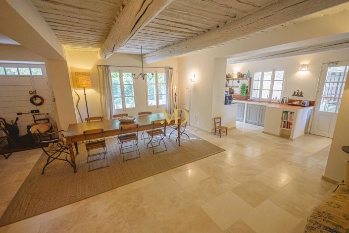 Image No.28-6 Bed House for sale