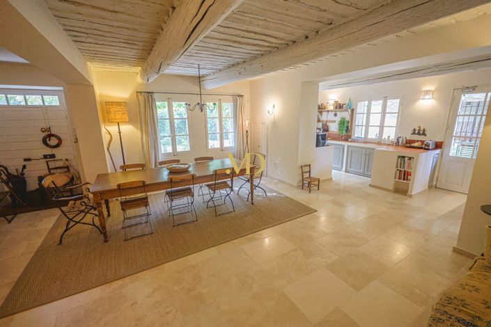 Image No.28-6 Bed House for sale