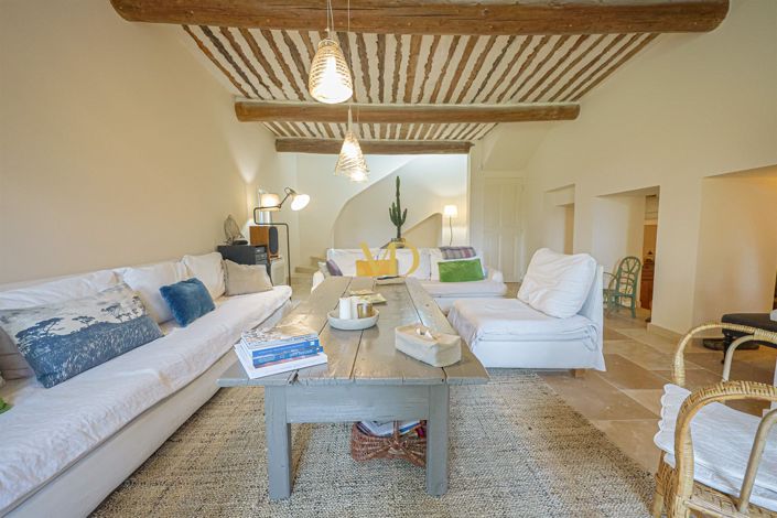 Image No.31-6 Bed House for sale
