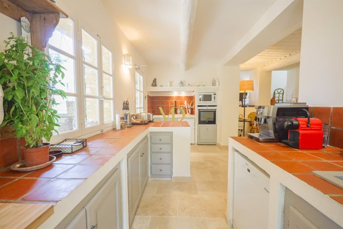 Image No.32-6 Bed House for sale