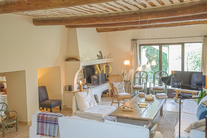 Image No.39-6 Bed House for sale