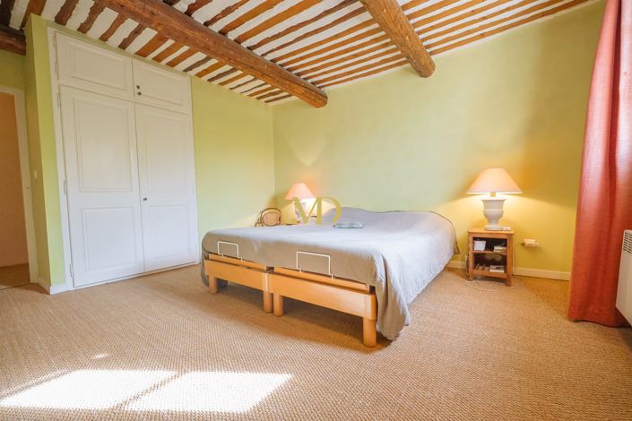 Image No.41-6 Bed House for sale