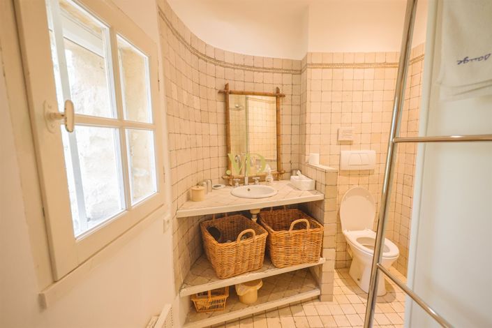 Image No.44-6 Bed House for sale