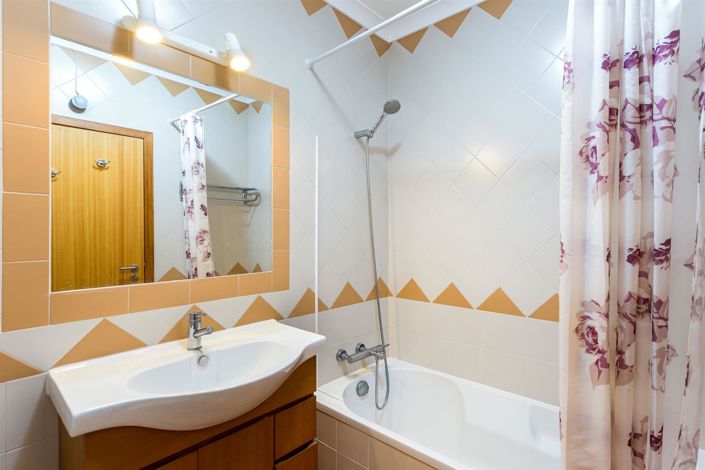 Image No.21-2 Bed Apartment for sale