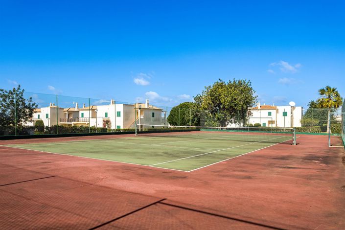 Image No.24-2 Bed Apartment for sale