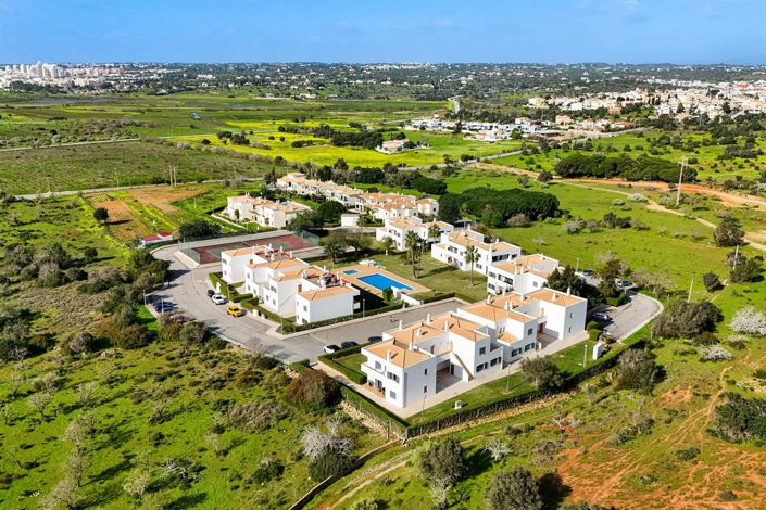 Image No.25-2 Bed Apartment for sale