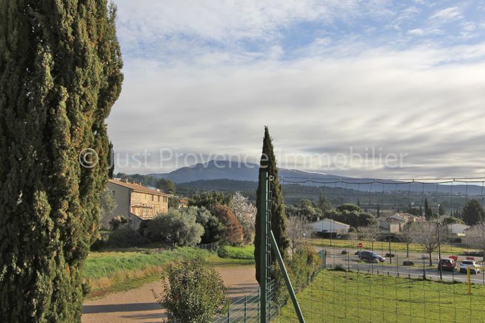 Image No.2-4 Bed House for sale