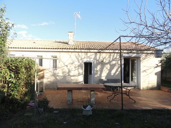 Image No.11-3 Bed House for sale