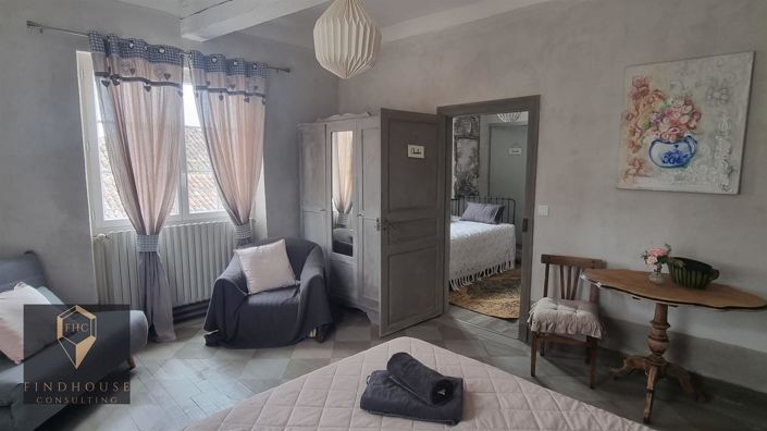 Image No.18-3 Bed House for sale